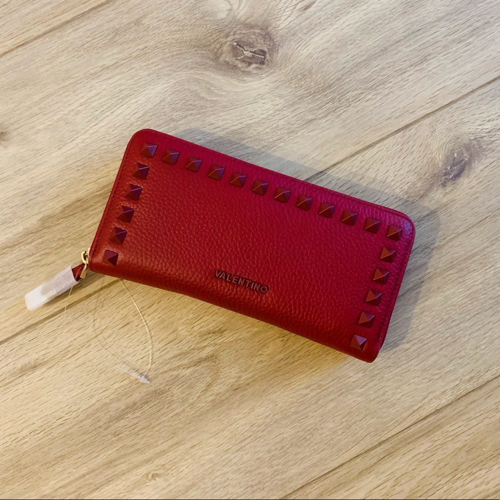 Valentino by Mario Valentino wallet